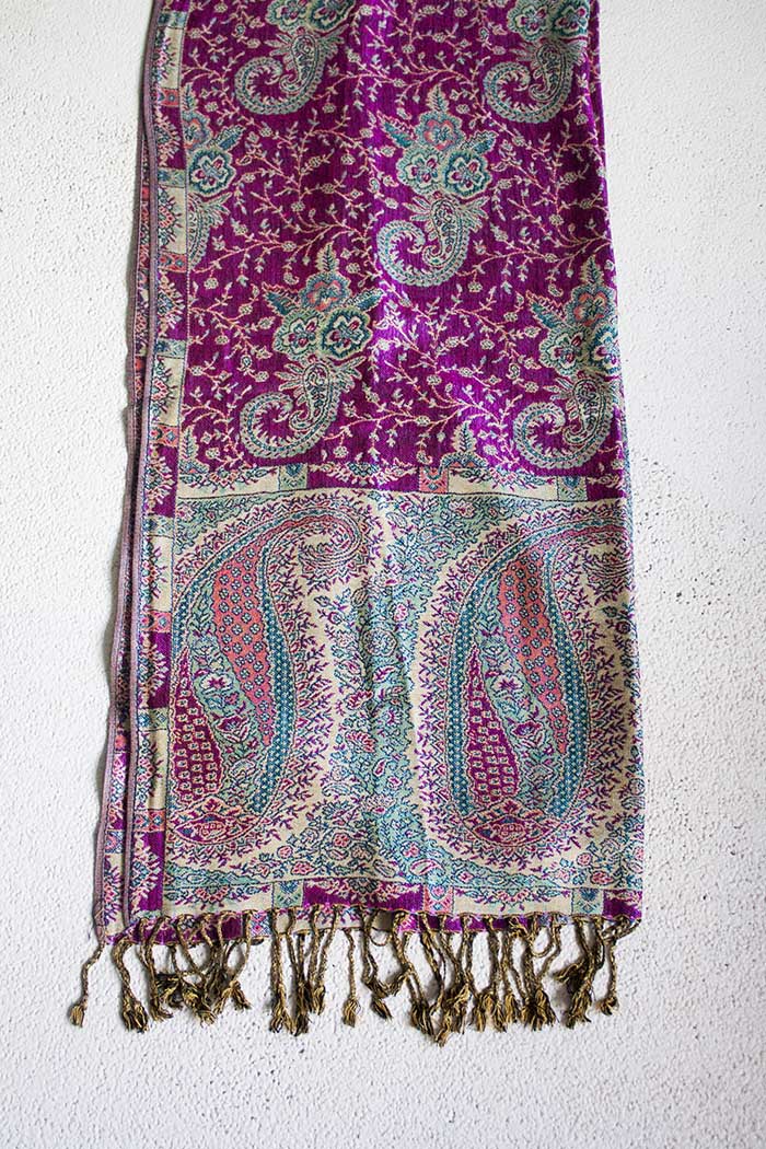 pashmina sjaal donkerroze met turqoise blauw en créme