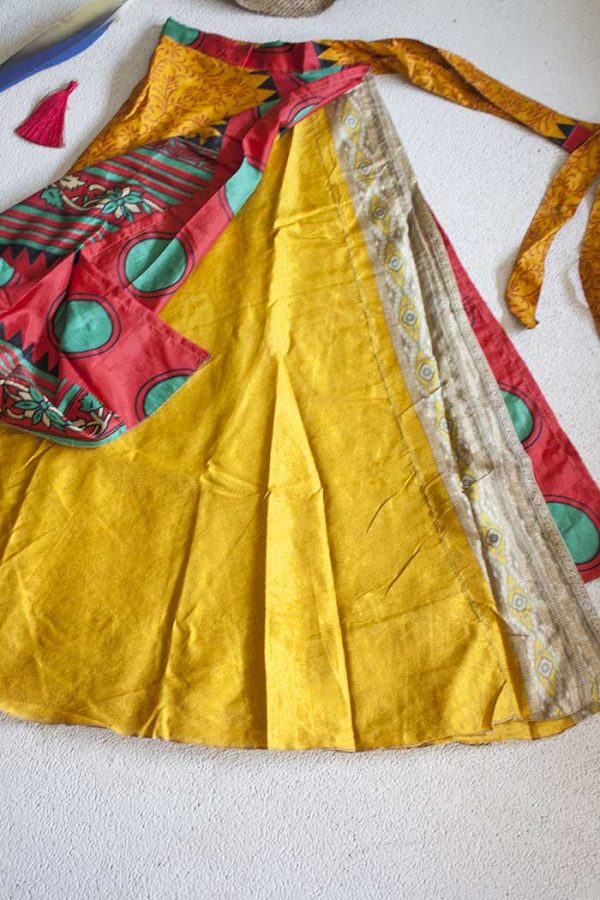 sari India wikkelrok gypsy oker rood en groen