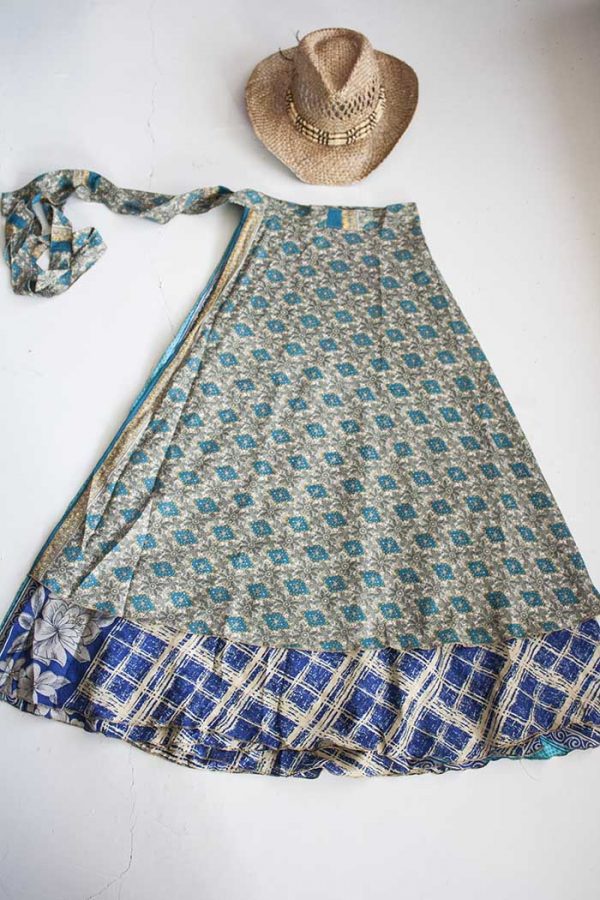 gypsy wikkelrok sari  laags blauw met turqoise ornamentjes