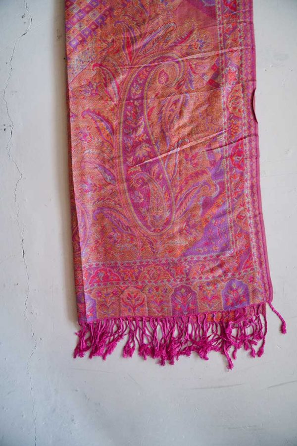 Pashmina sjaal met franjes zoet roze met kleurtjes