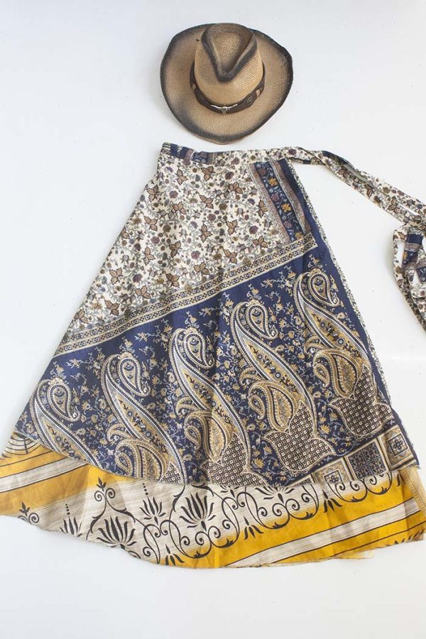 sari wikkelrok India  laags geel blauw wit