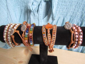 Natuurstenen wikkel armbanden